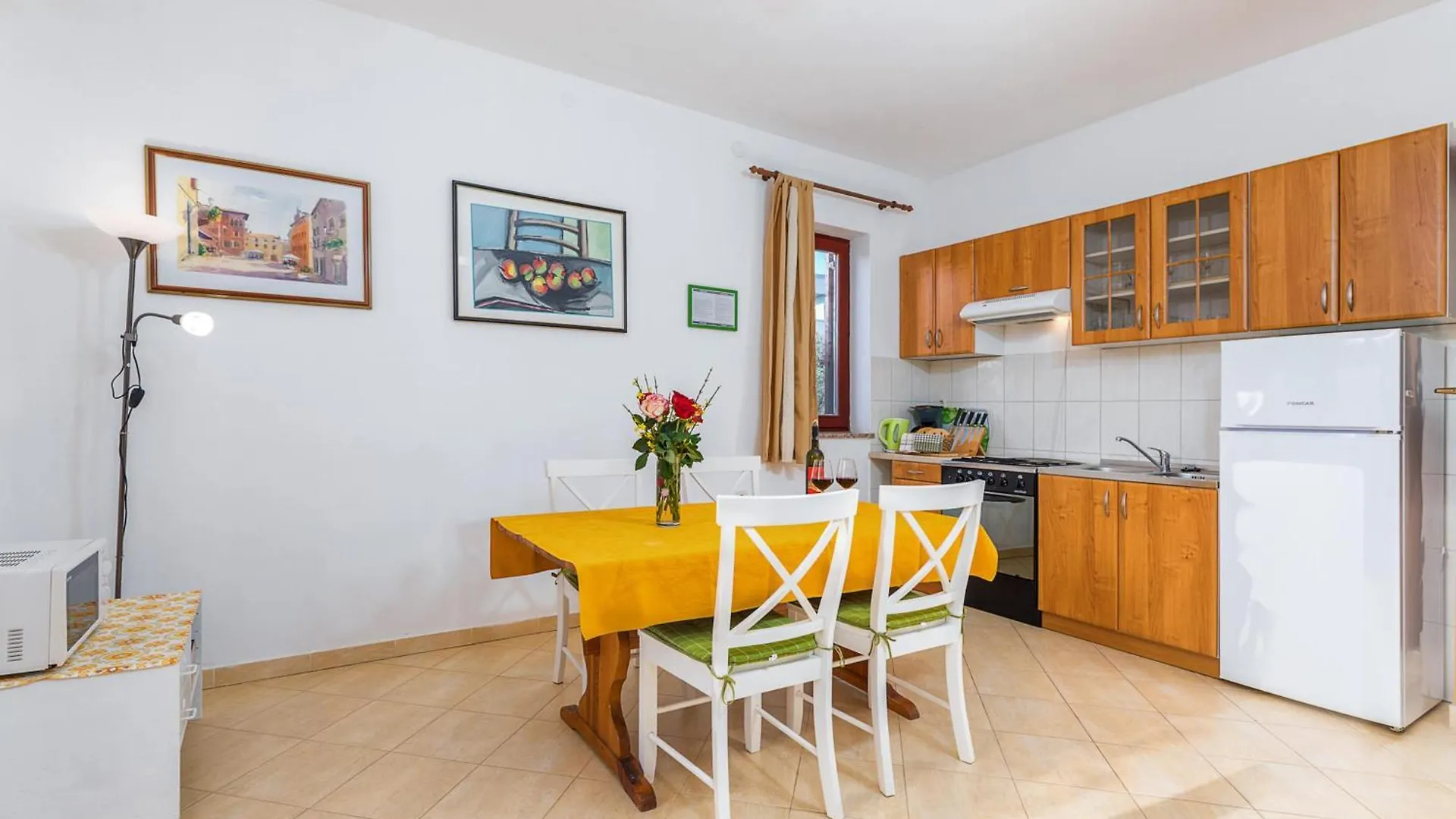 פאז'אנה Apartments Amalia 0*,